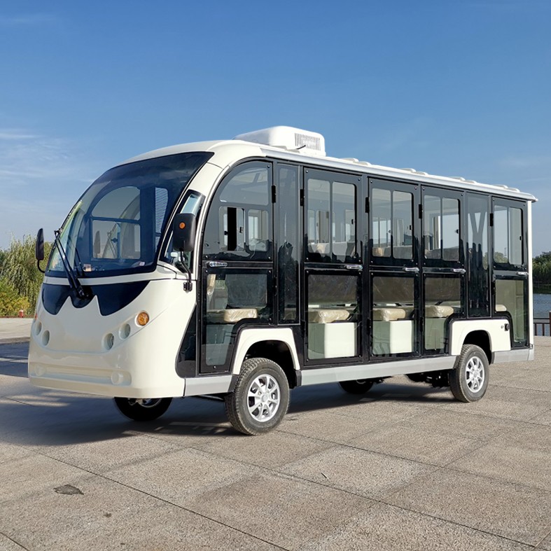 14 eserlekuko autobus elektriko turistiko itxia